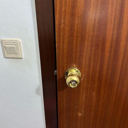Habitacion Doble En Figueres Apartman Figueres  Kültér fotó