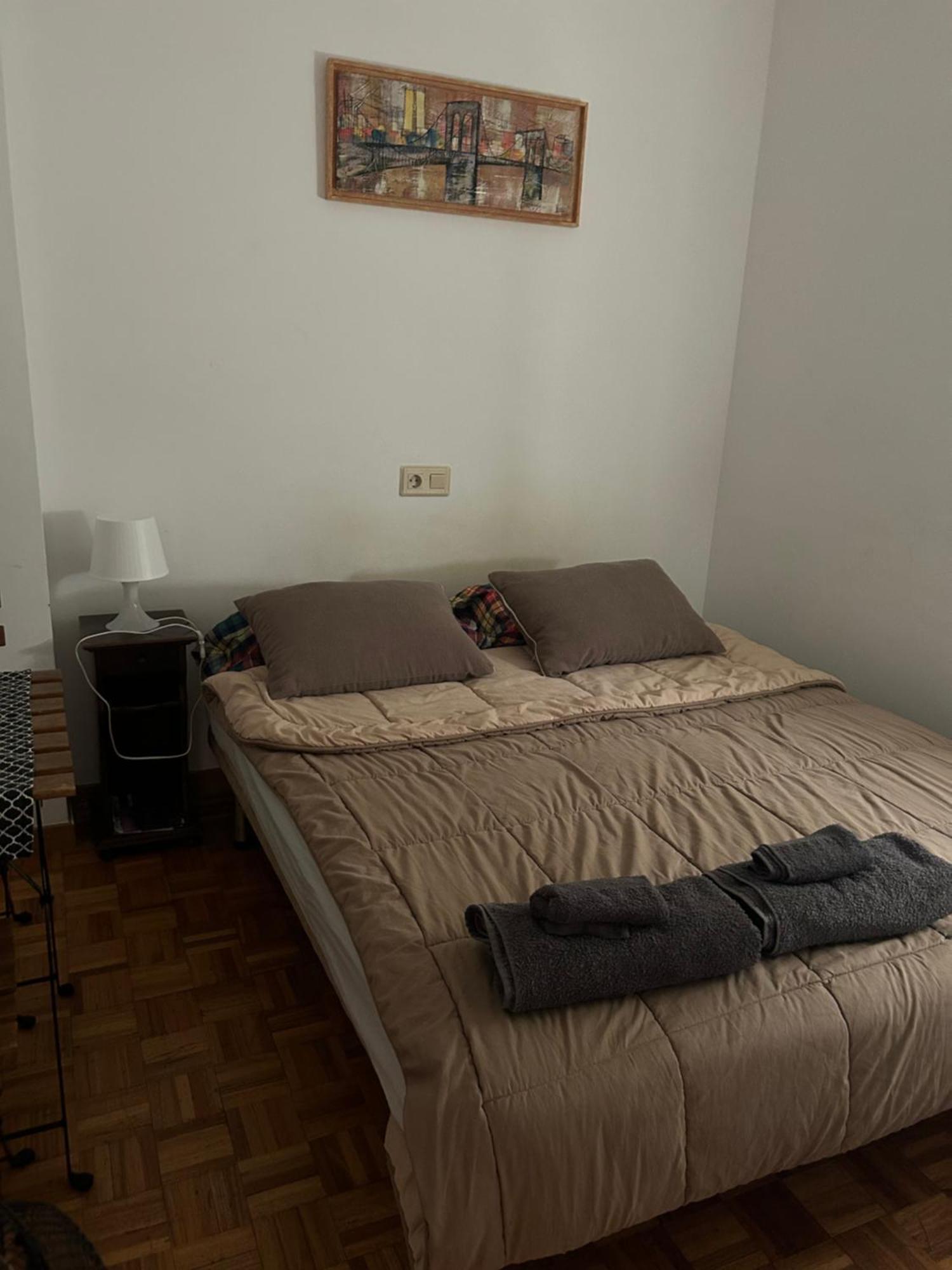 Habitacion Doble En Figueres Apartman Figueres  Kültér fotó